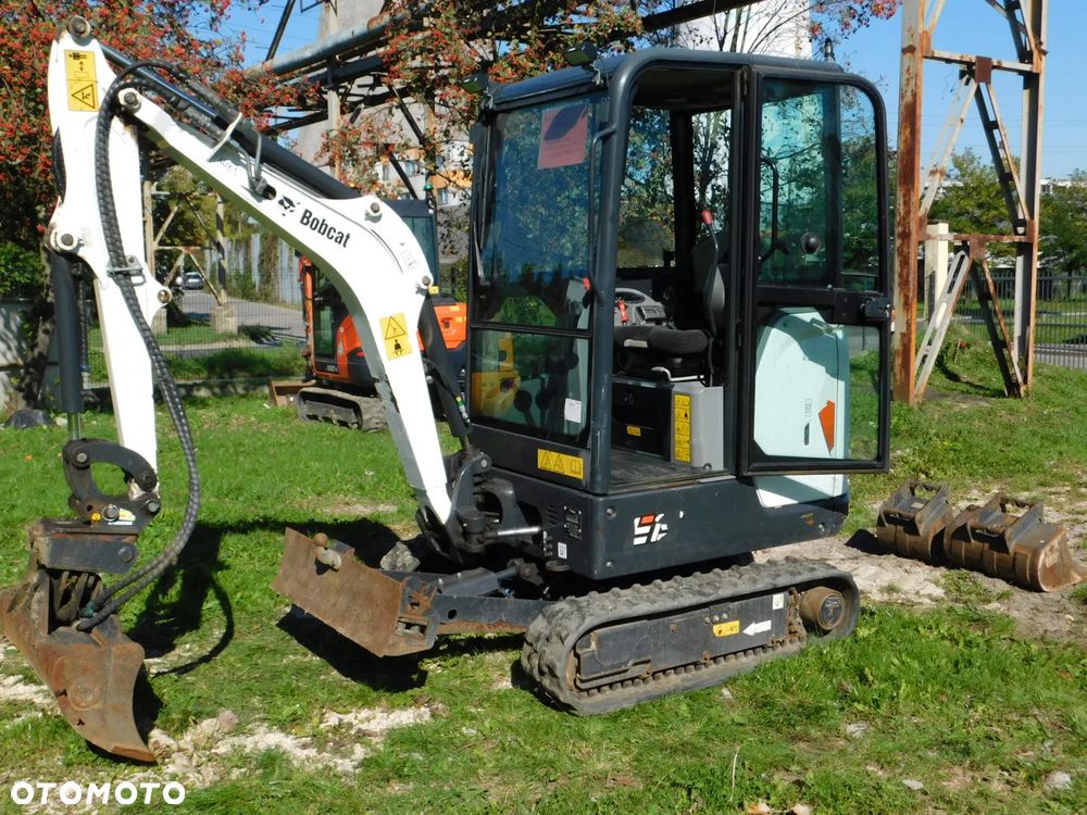 Bobcat E19 tylko 690 MTG ! 3 łyzki w tym hydrauliczna - 18