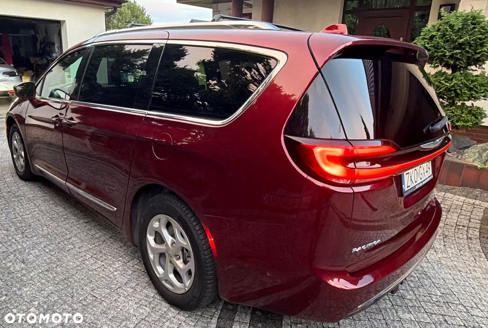 Chrysler Pacifica - 3