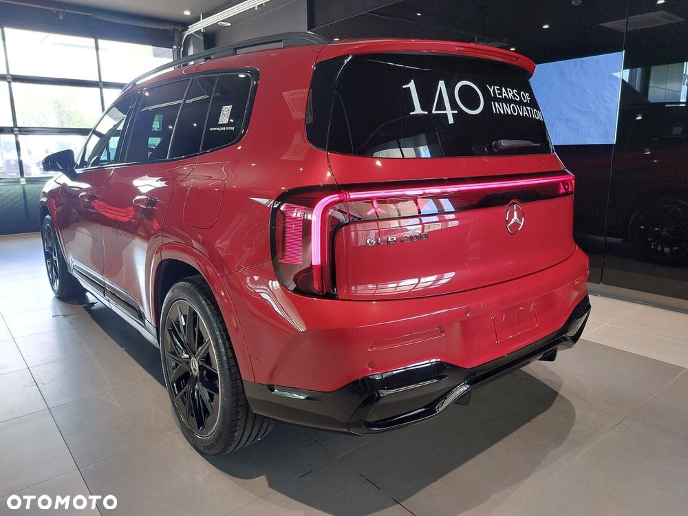 Mercedes-Benz GLB - 6