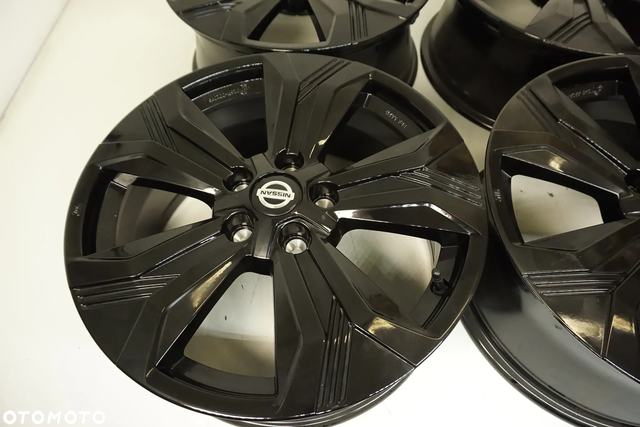 FELGI ALUMINIOWE 18 NISSAN ARIYA PRIMERA QASHQAI II JUKE PULSAR LEAF X-TRAIL NV300 ORYGINAŁ NISSAN NOWY MODEL - 10