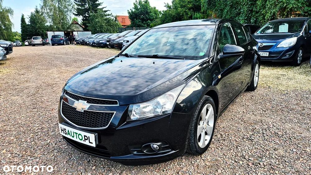 Chevrolet Cruze 1.6 LS - 2