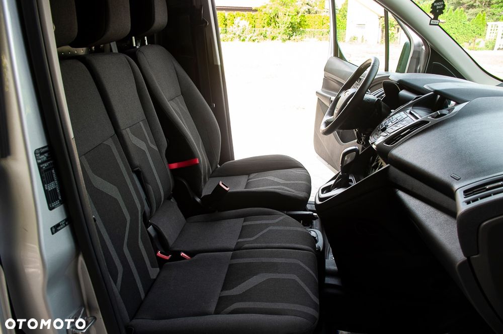 Ford Transit Connect - 23