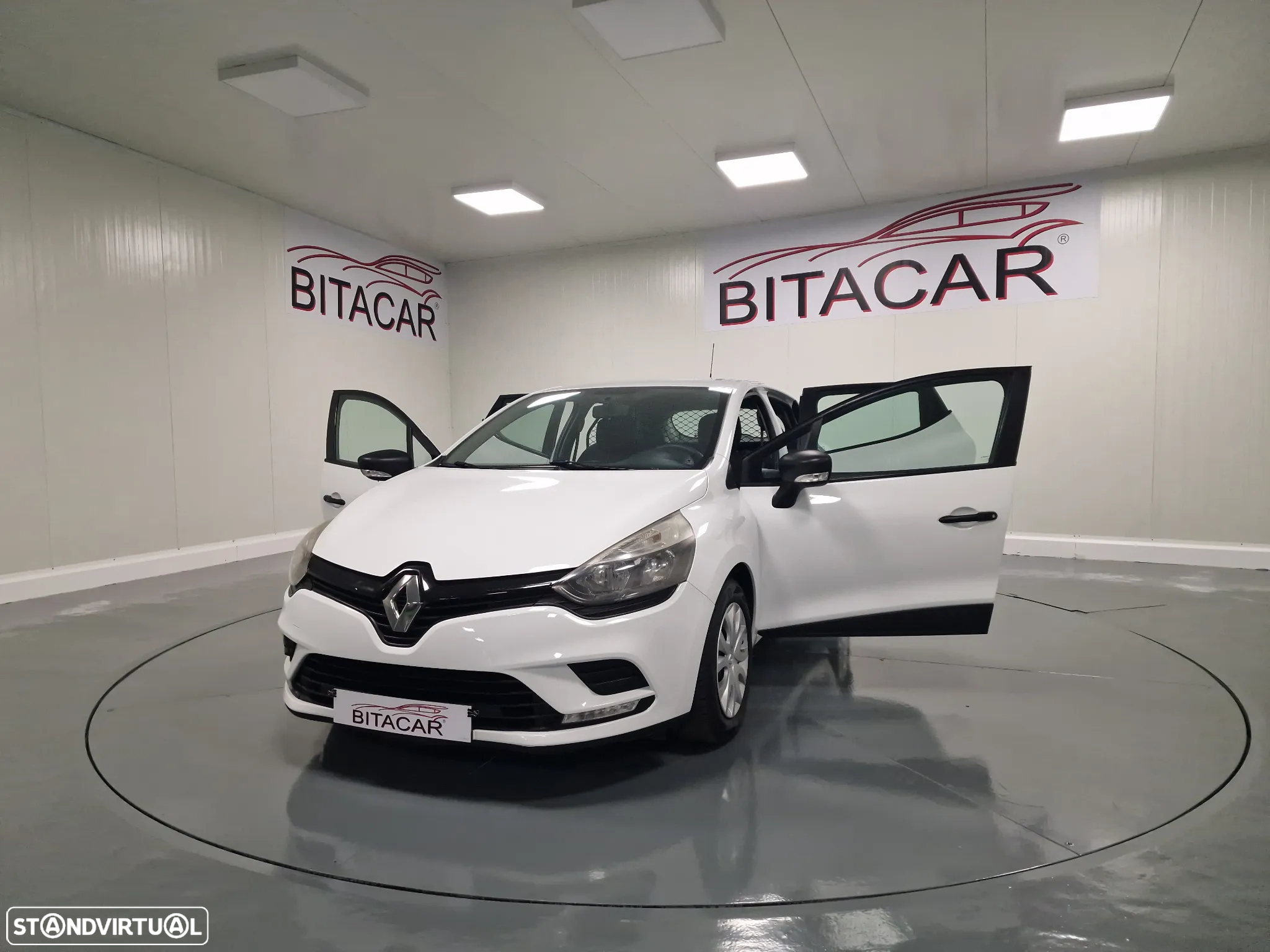 Renault CLIO SOCIETE 1.5 DCI ZEN IVA DEDUTIVEL - 13