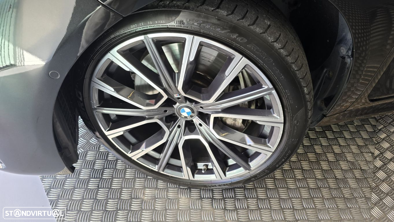BMW 740 d xDrive Pack M Auto - 28