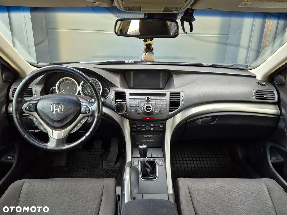 Honda Accord 2.0 Executive - 6