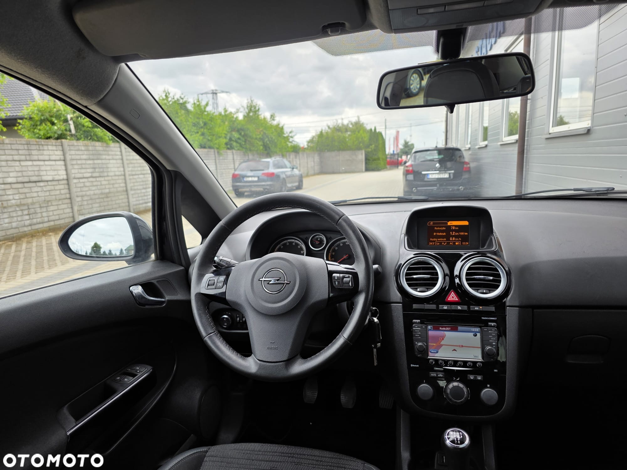 Opel Corsa 1.2 16V Cosmo S&S - 18