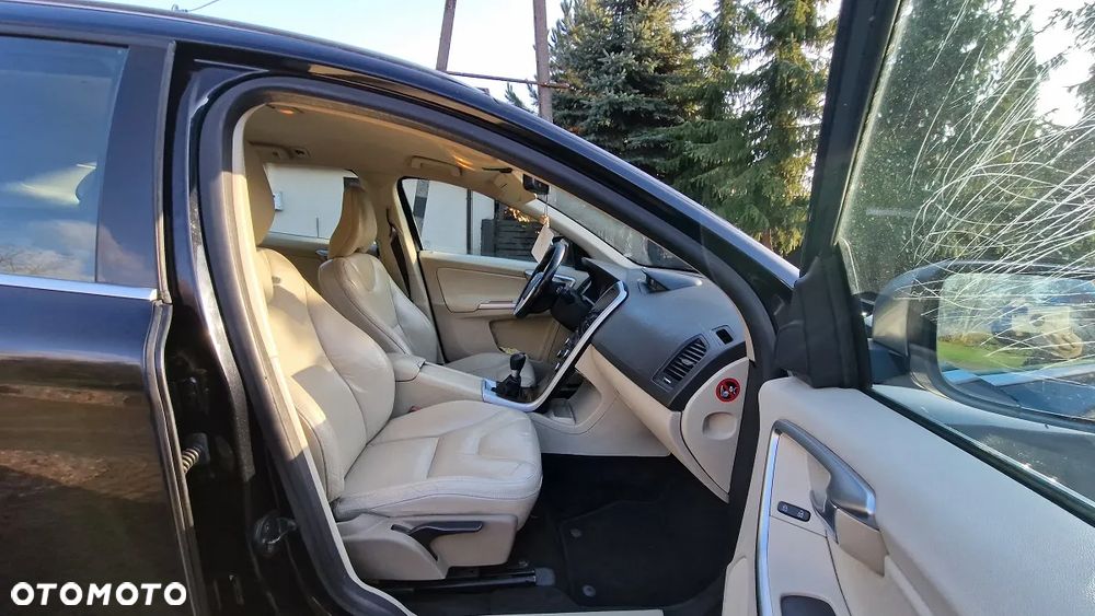 Volvo XC 60 2.4D Summum - 12