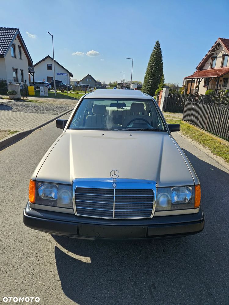 Mercedes-Benz W124 (1984-1993) - 6