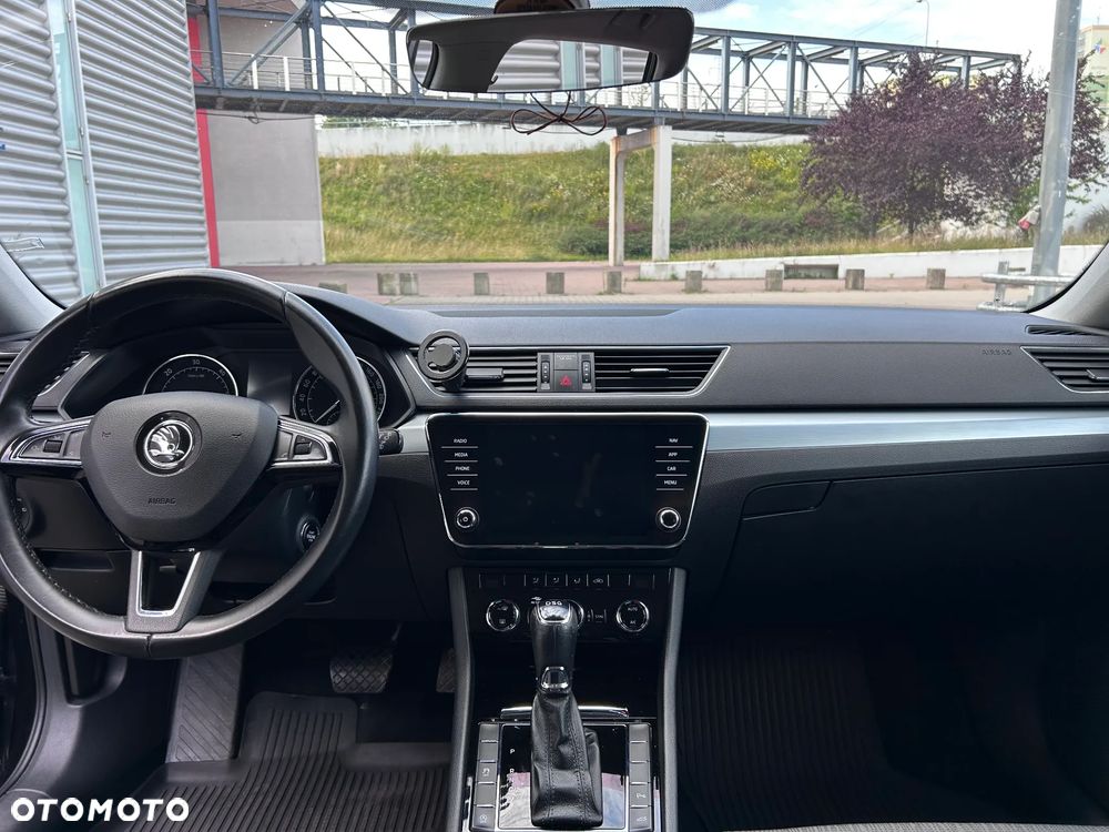Skoda Superb 2.0 TDI Style DSG - 6