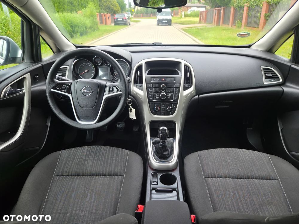 Opel Astra 1.6 - 25