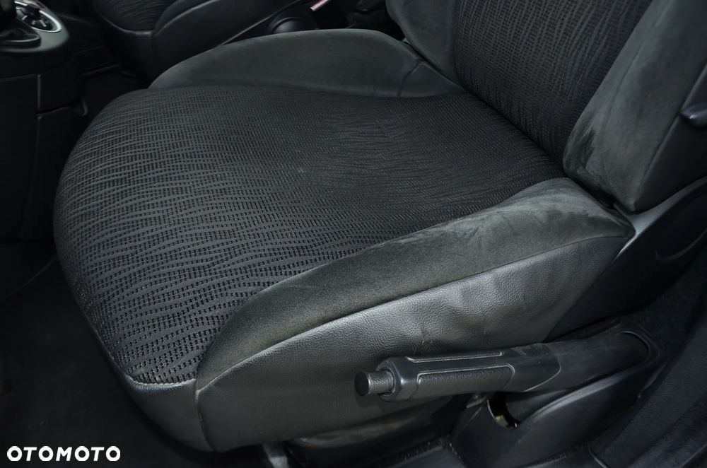 Citroën C8 HDi 165 Exclusive - 29