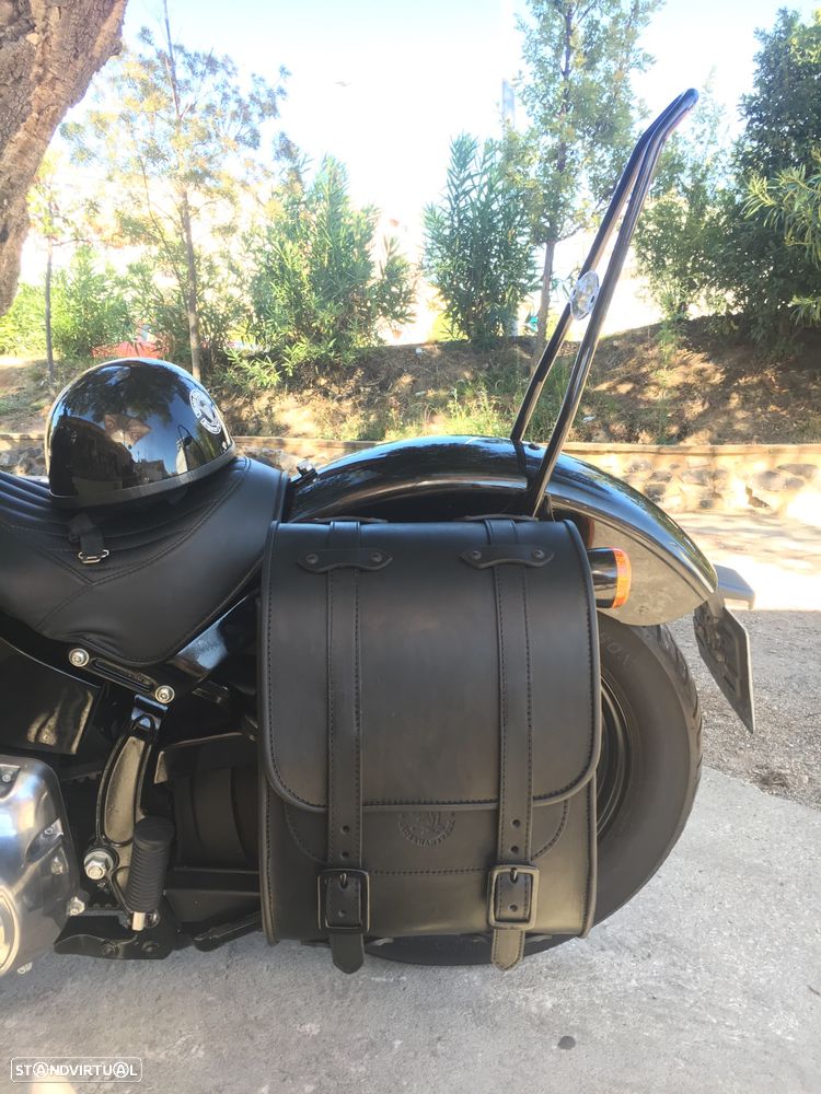 Harley-Davidson FLST - 7