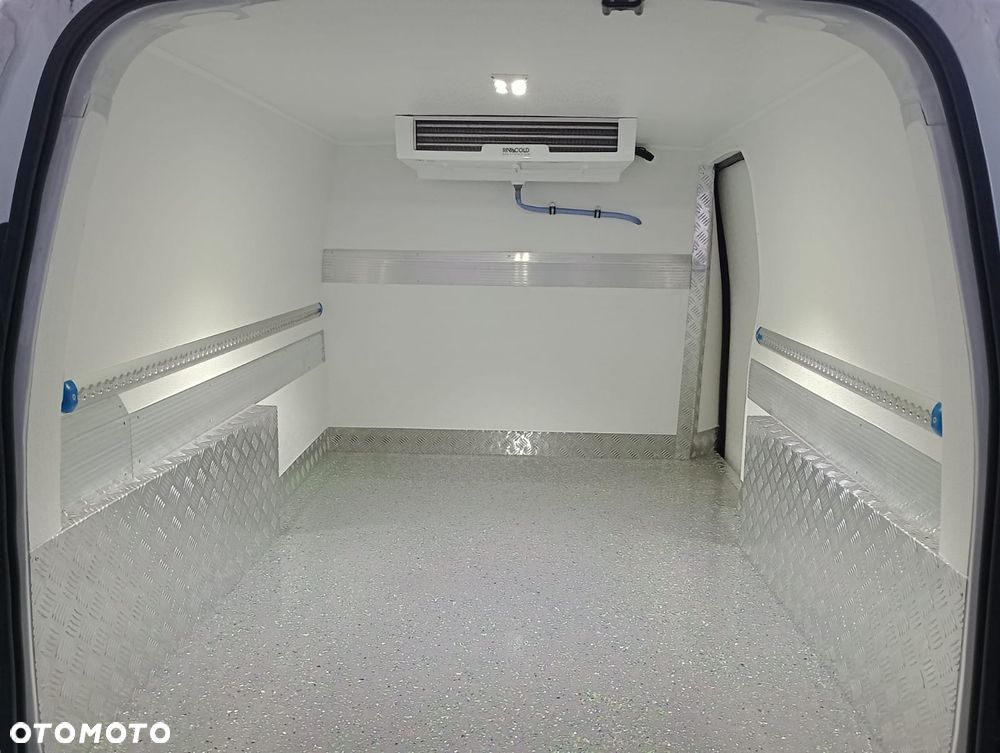 Opel Combo L1 1.5 - 4