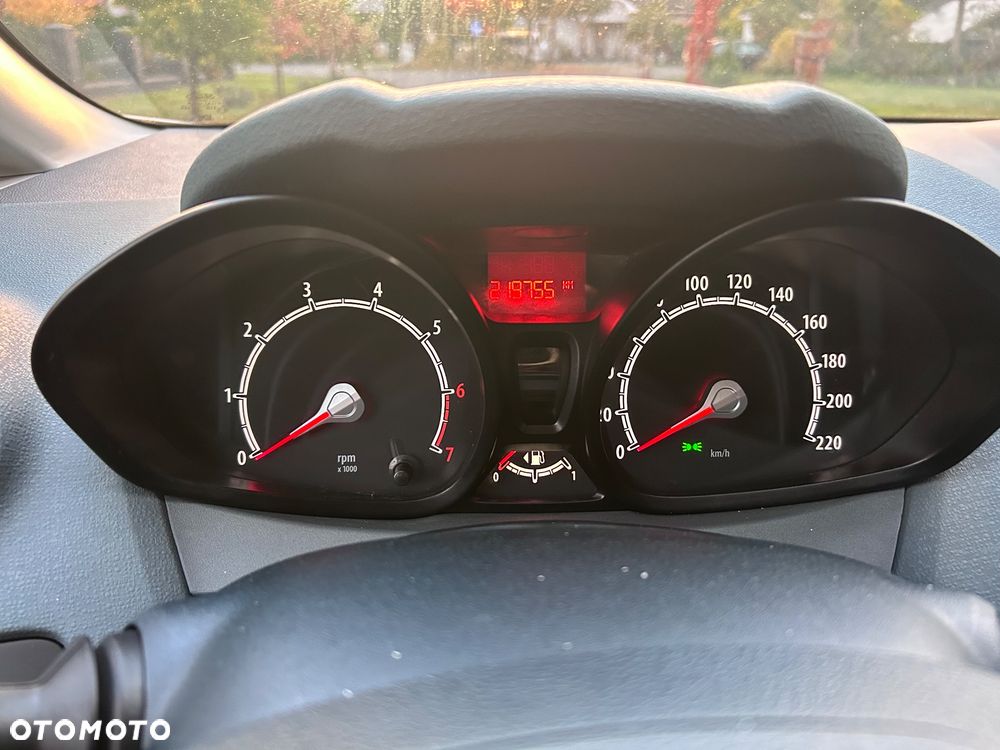 Ford Fiesta - 7