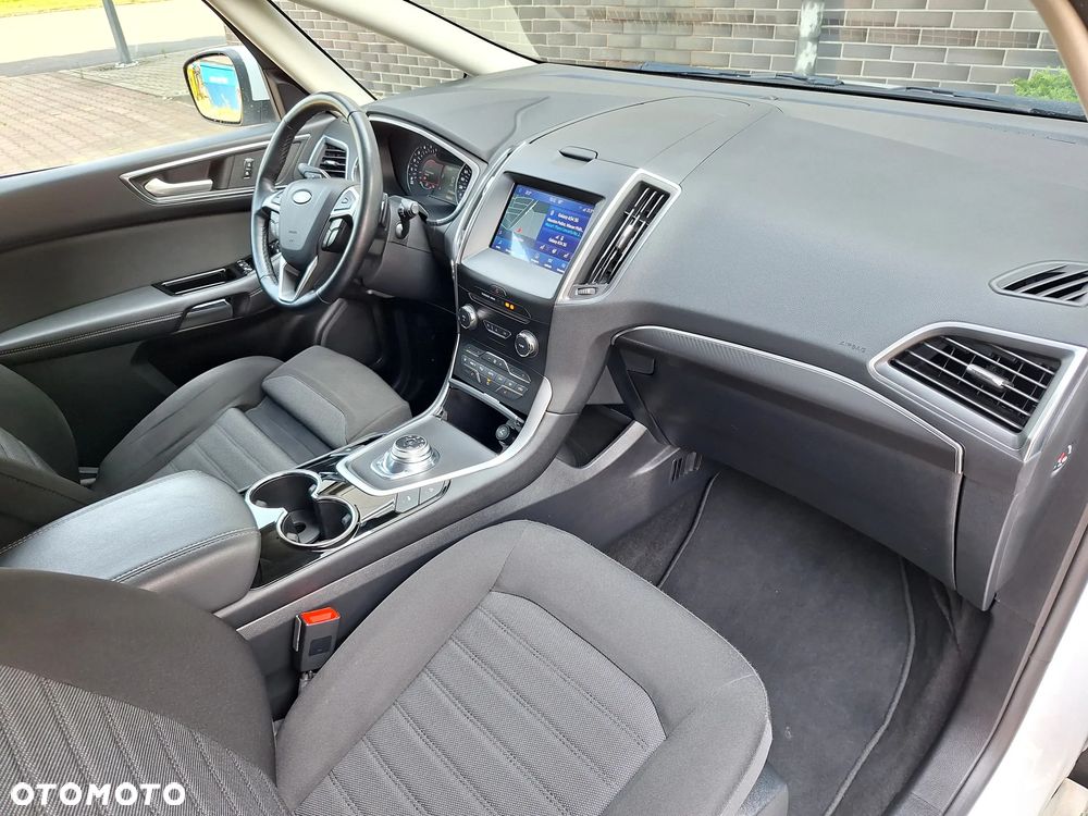 Ford S-Max 2.0 EcoBlue Titanium - 23
