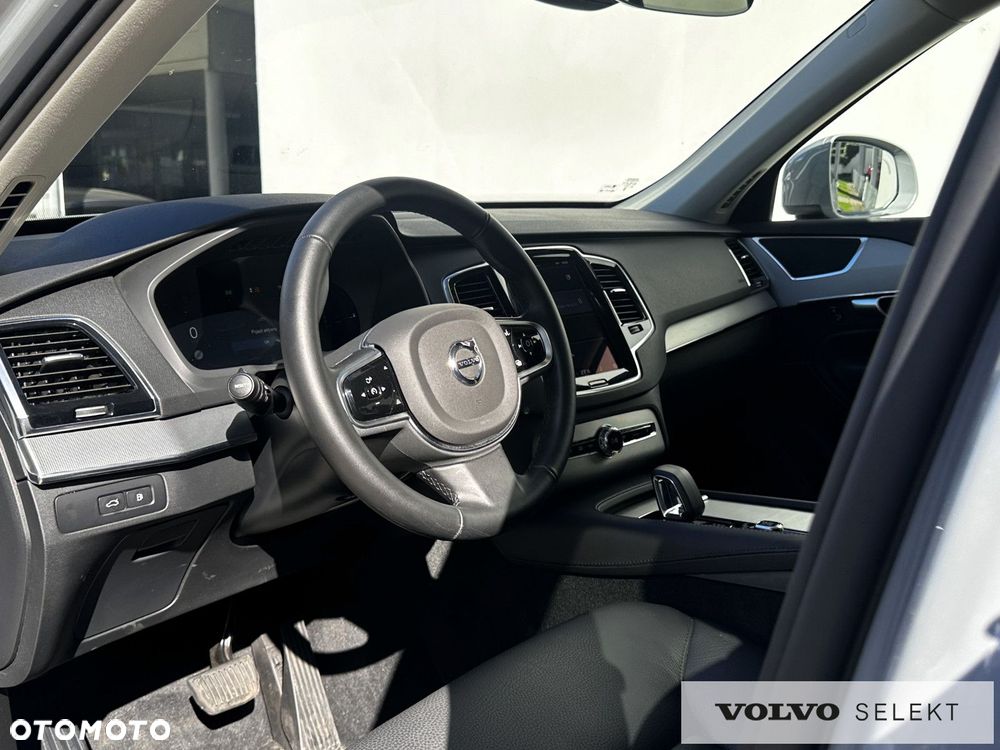 Volvo XC 90 - 22