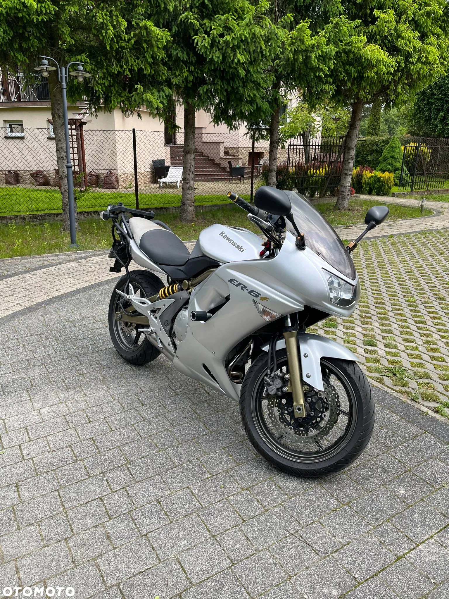 Kawasaki ER - 3
