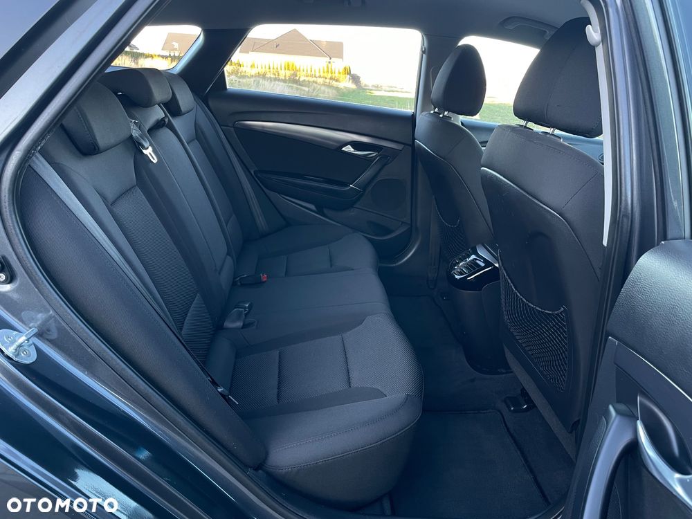 Hyundai i40 1.7 CRDi Comfort + - 14