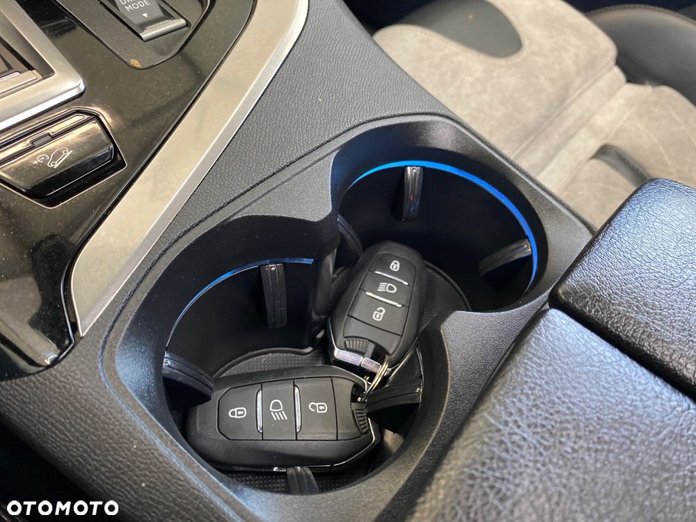 Peugeot 3008 PureTech 180 Stop & Start GPF EAT8 GT - 33