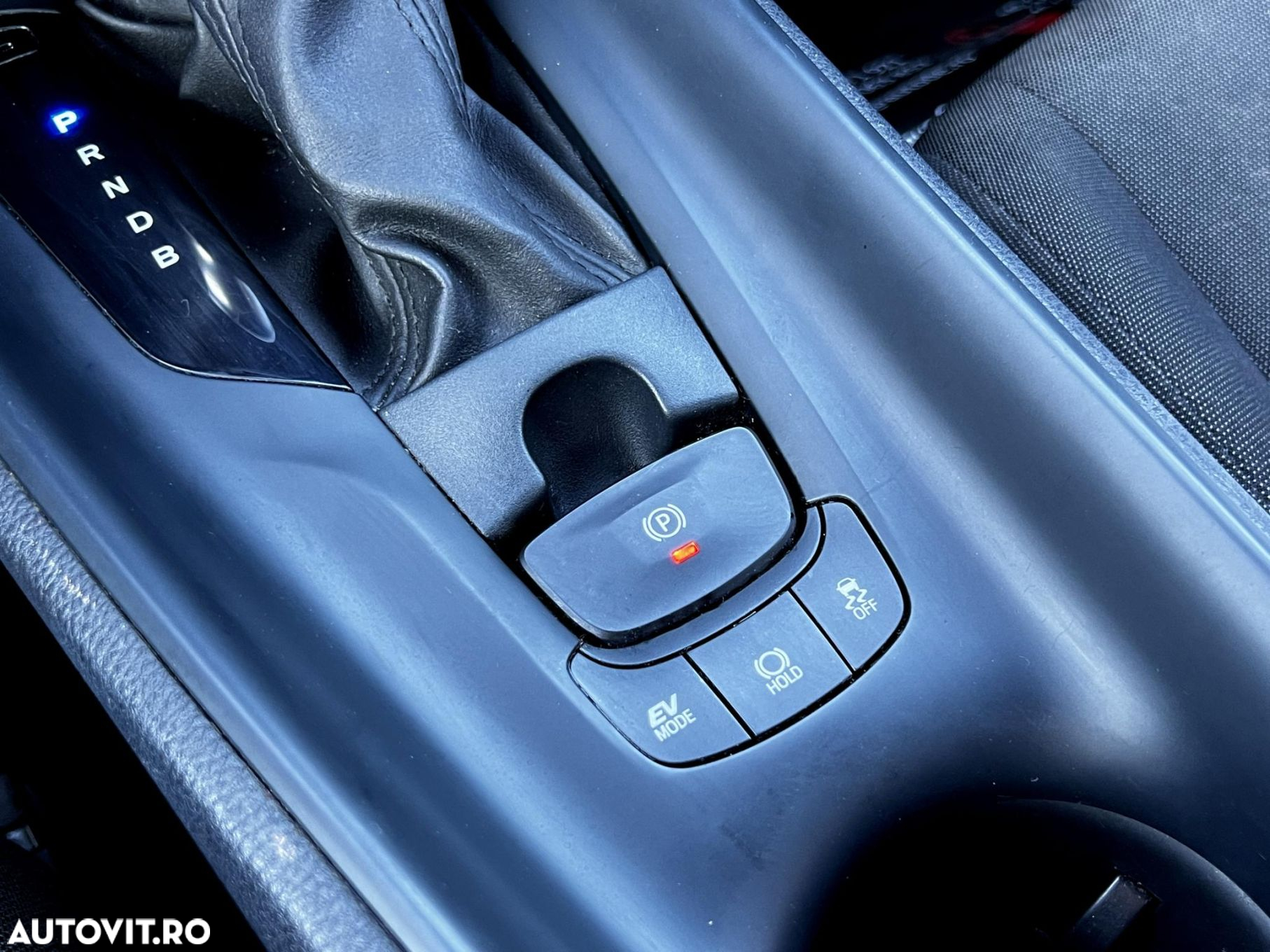 Toyota C-HR - 10