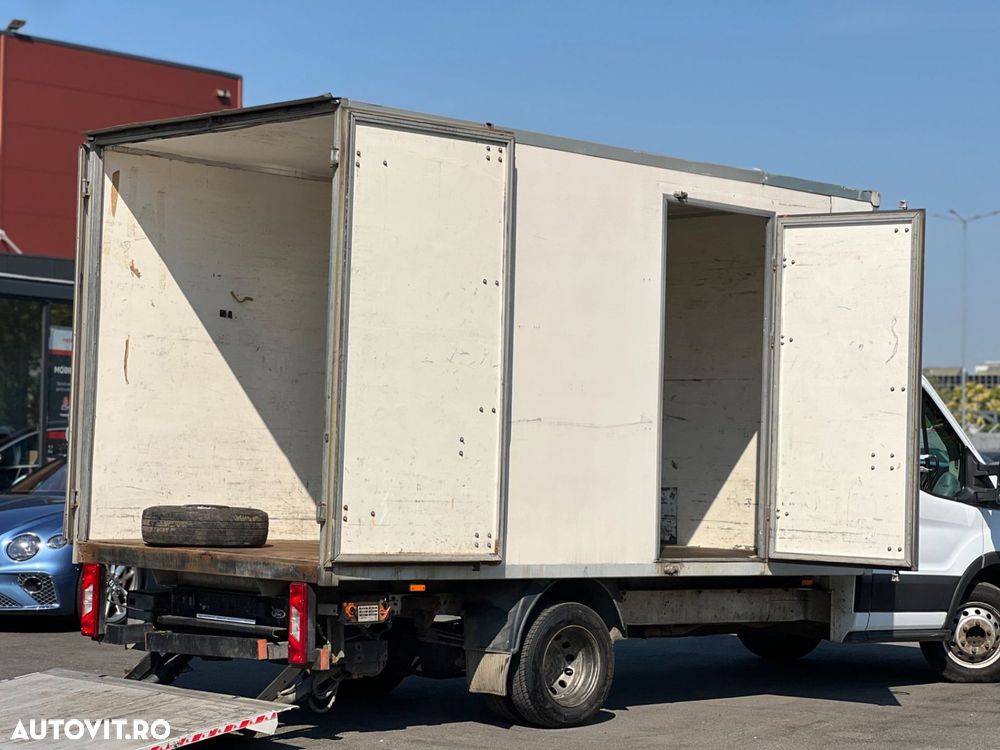 Ford Transit - 10