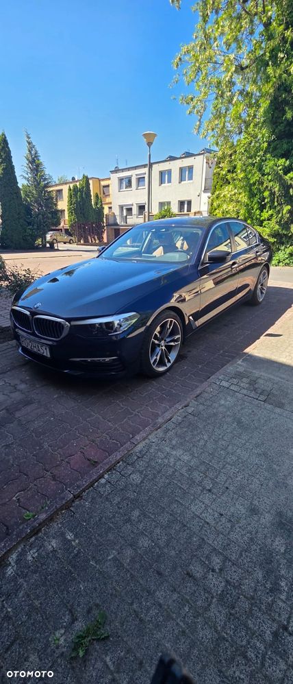 BMW Seria 5 520d xDrive - 4