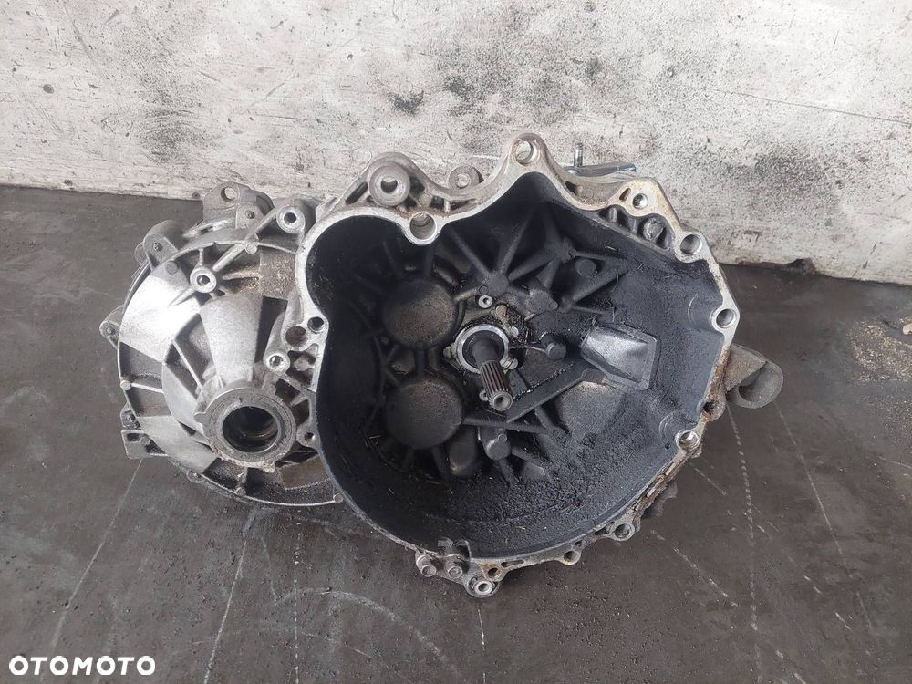 SKRZYNIA BIEGÓW VOLVO V70 I 2.5 TDI MANUAL 5 BIEGÓW - 1