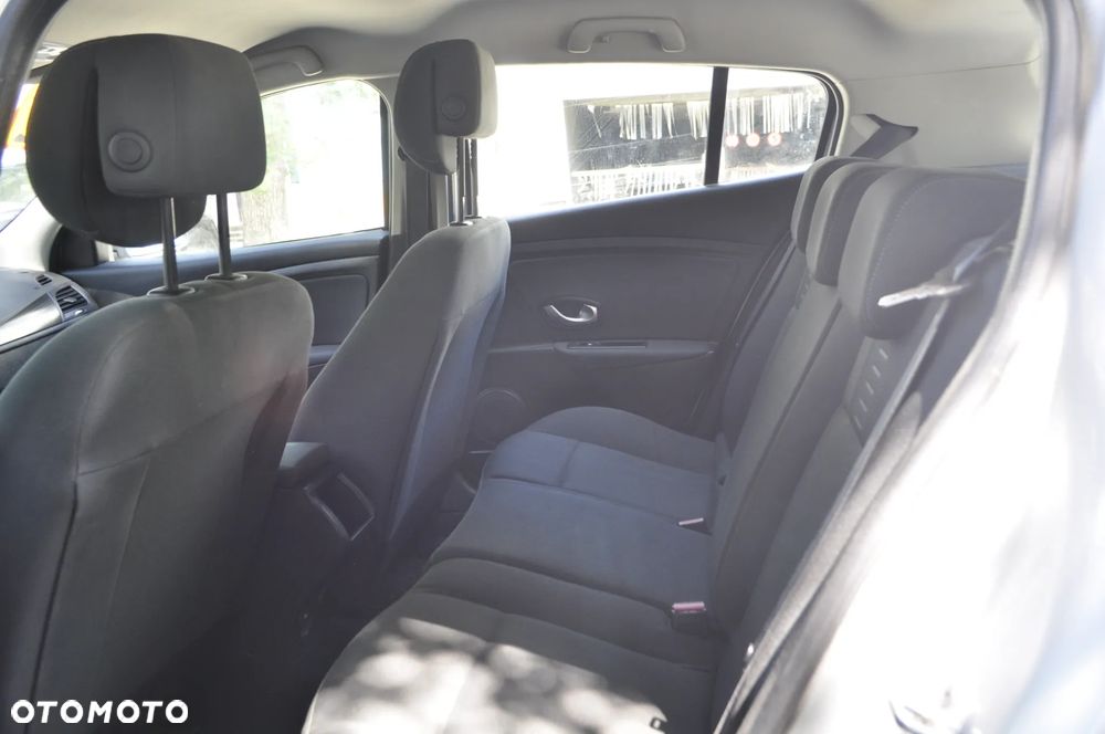 Renault Megane 1.6 16V Expression - 9
