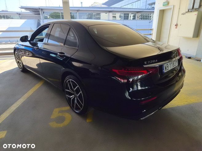 Mercedes-Benz Klasa E 220 d 4-Matic AMG - 2
