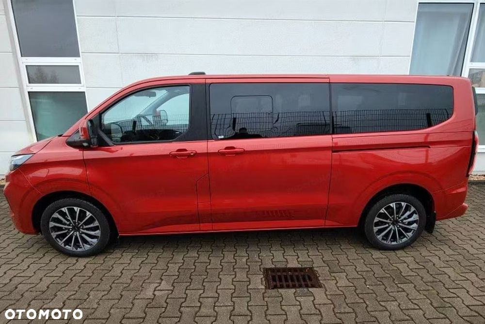 Ford Tourneo Custom - 5