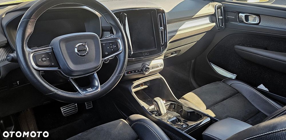 Volvo XC 40 D4 AWD R-Design - 5