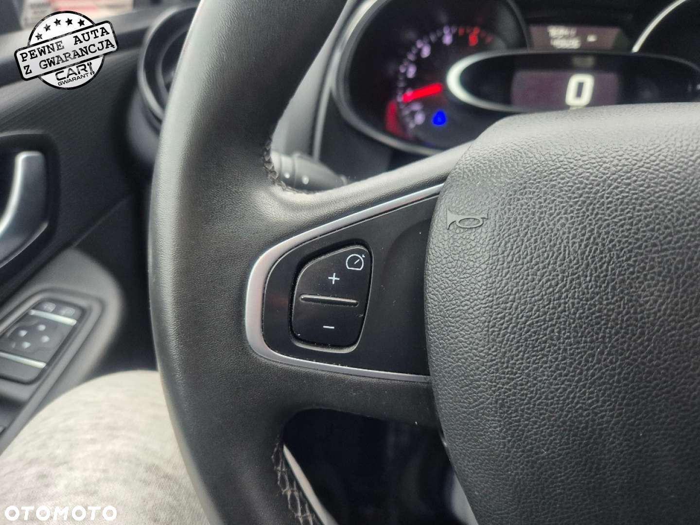 Renault Clio - 23