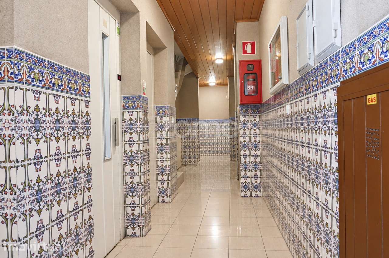 T1 com 99,5 m², Suite, 2 WC e 2 Varandas | Rio Tinto - Grande imagem: 5/28