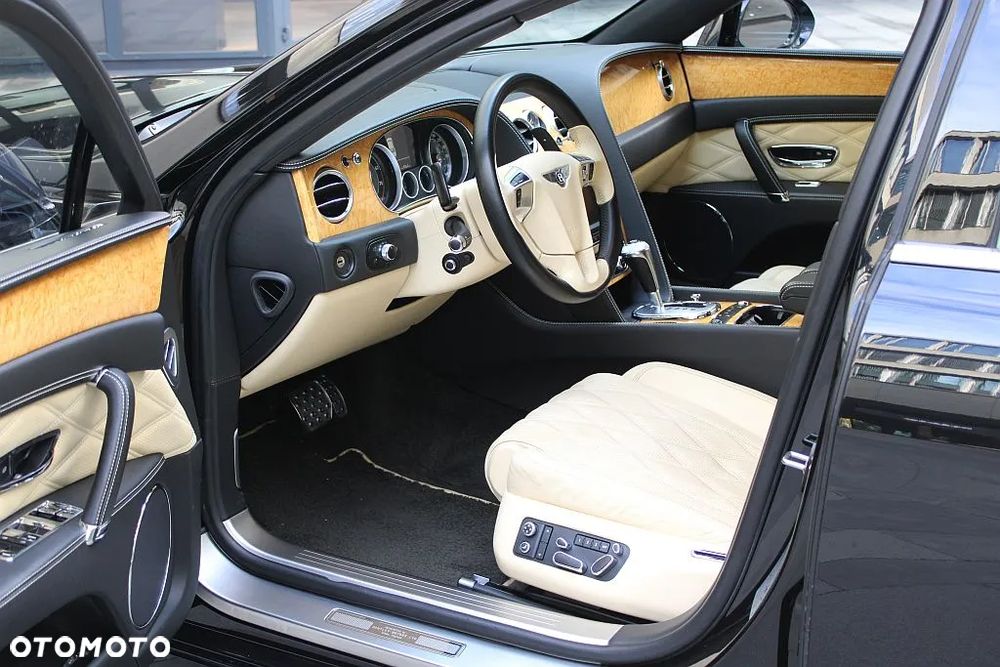 Bentley Flying Spur W12 - 11