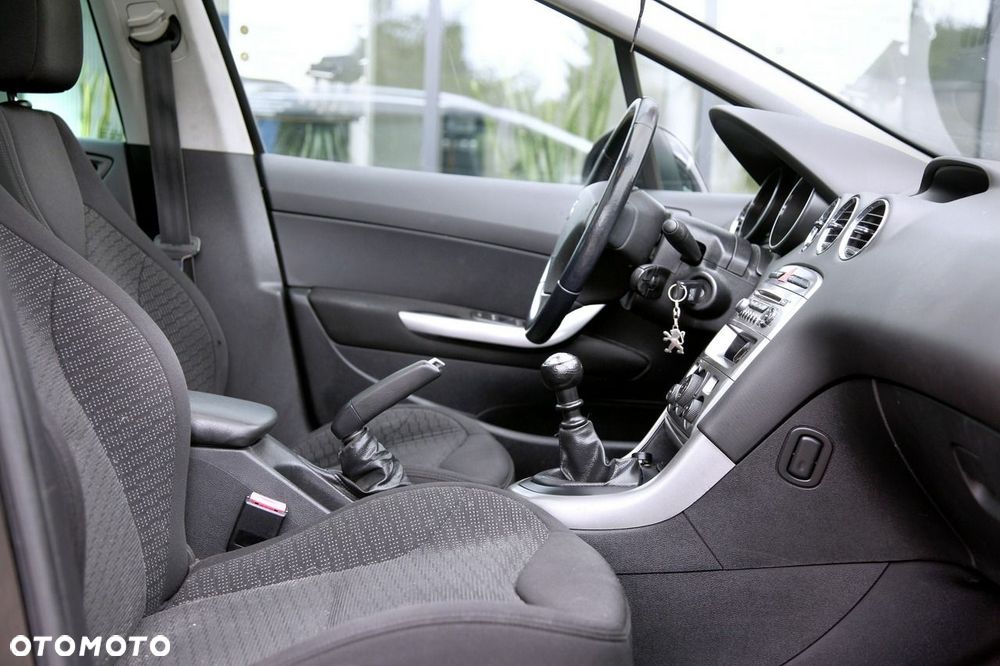 Peugeot 308 1.6 THP Active - 10
