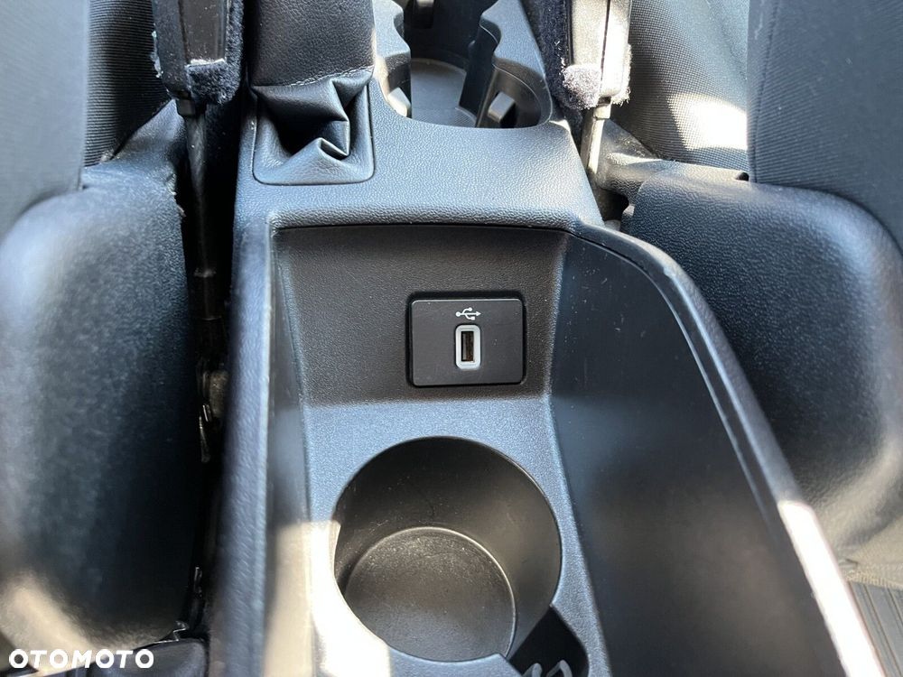 Ford Fiesta - 15