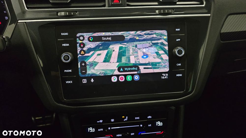 Volkswagen Tiguan - 20