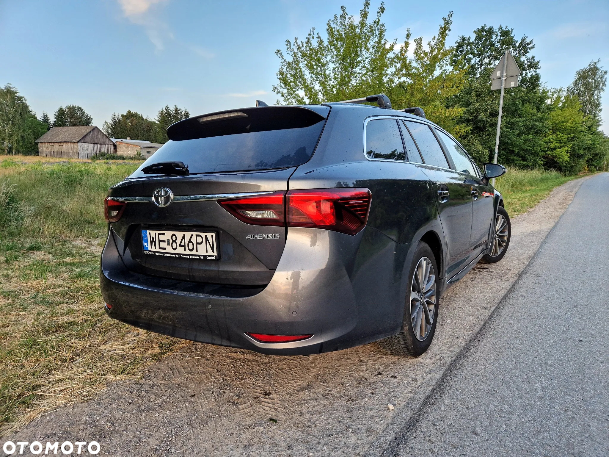 Toyota Avensis - 4