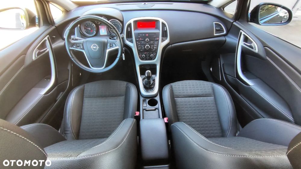 Opel Astra 1.4 Turbo Innovation - 4