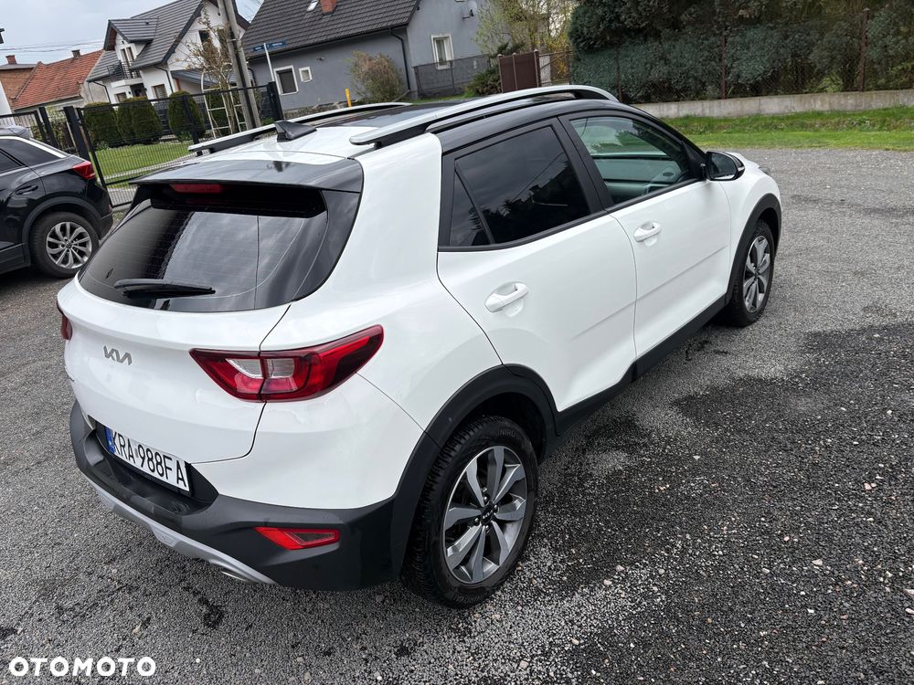 Kia Stonic 1.0 T-GDI OPF Mild Hybrid DCT7 Platinum - 28