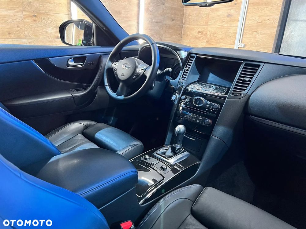 Infiniti QX70 3.0d S - 21