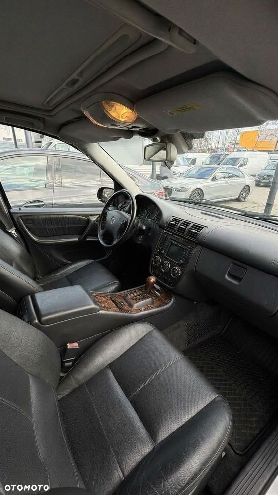 Mercedes-Benz ML - 13