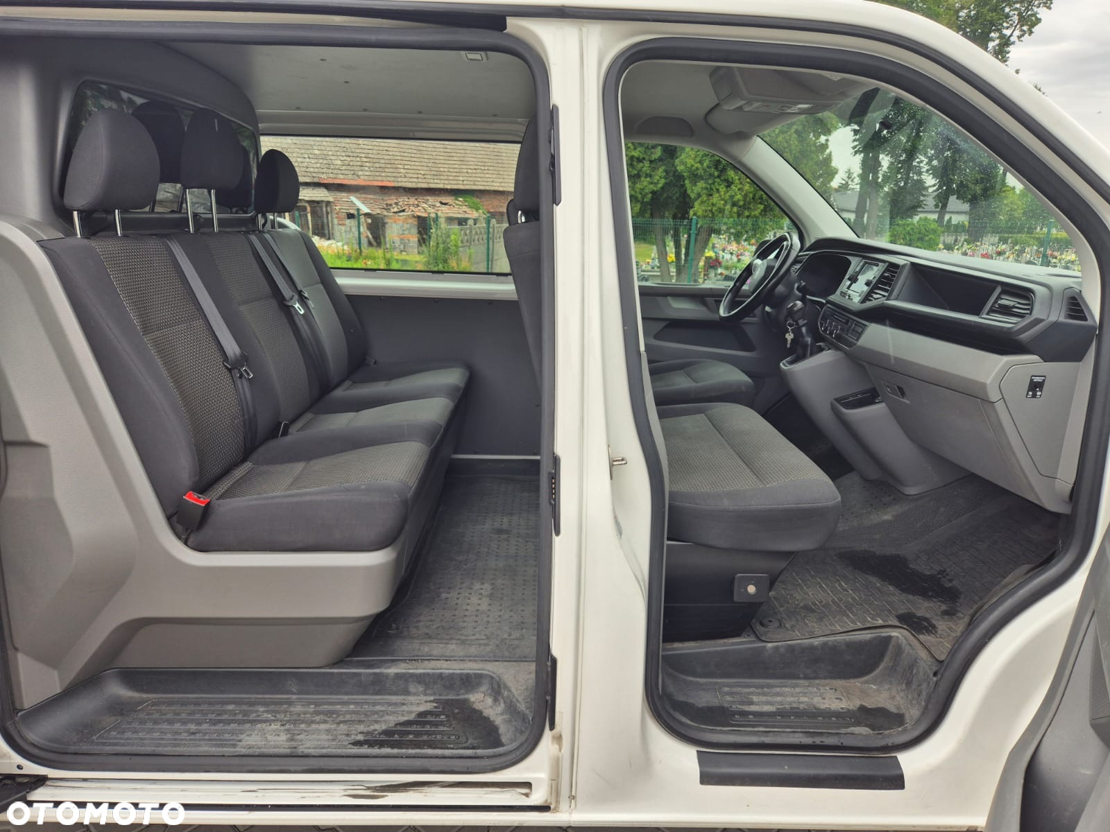 Volkswagen Transporter - 4