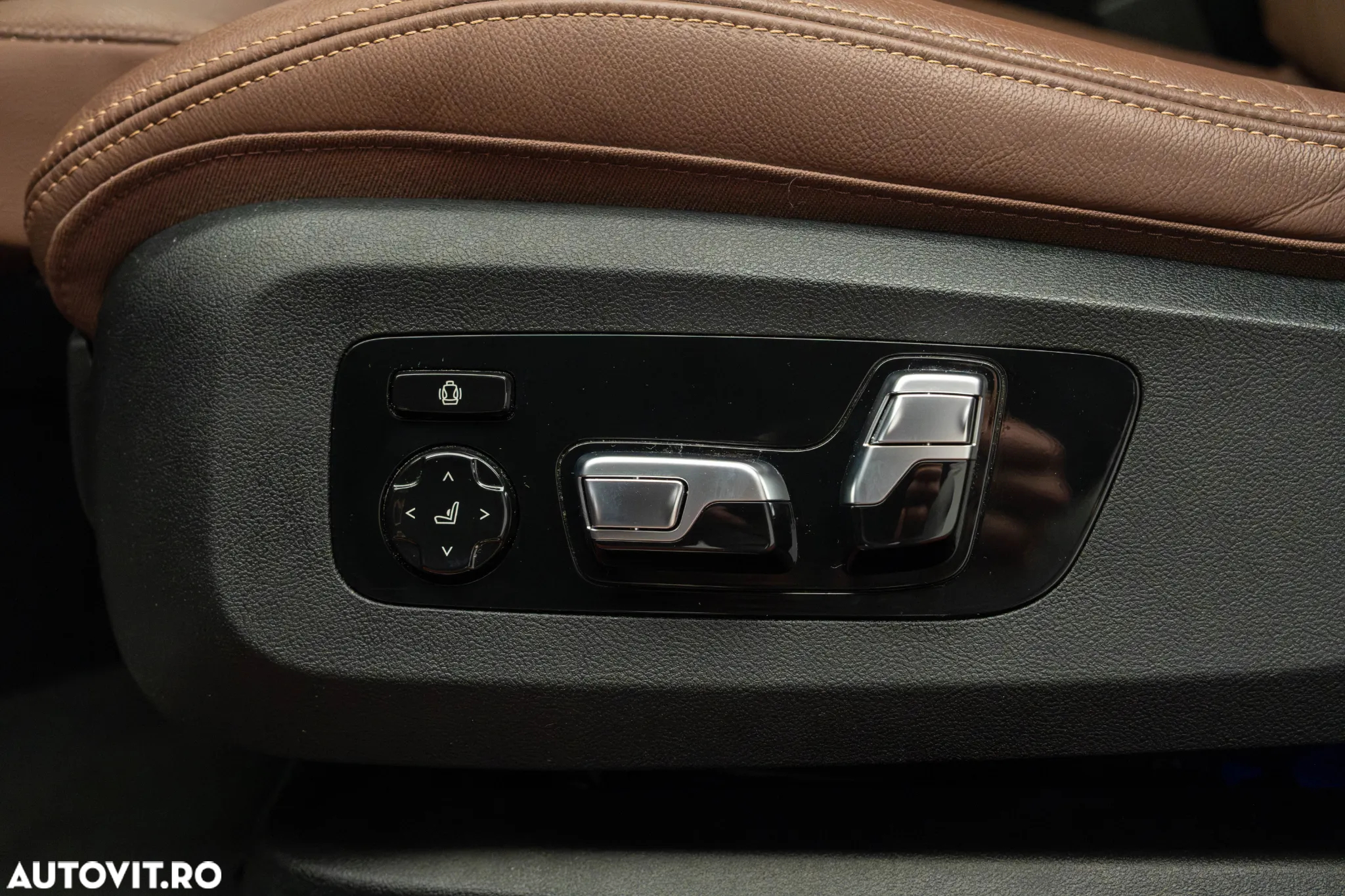 BMW X6 xDrive40i AT MHEV - 32