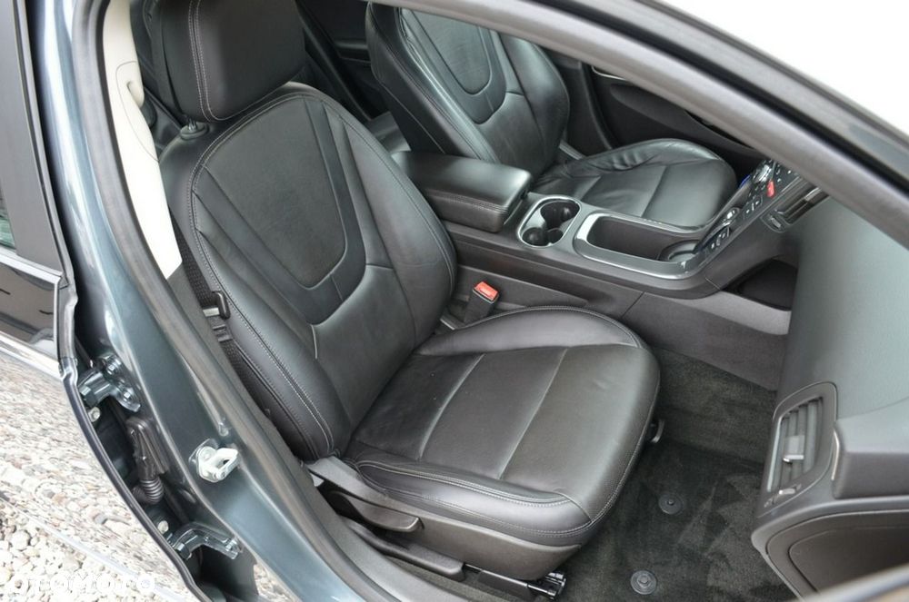Opel Ampera - 28