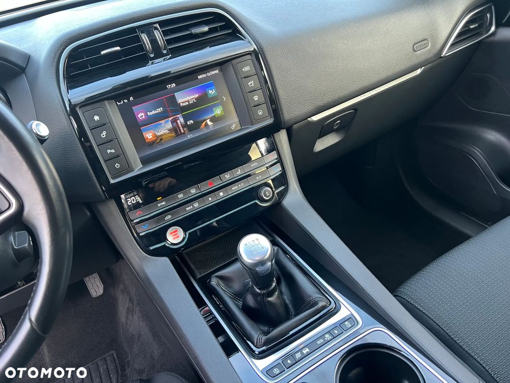 Jaguar F-Pace 2.0 i4D AWD Pure - 15