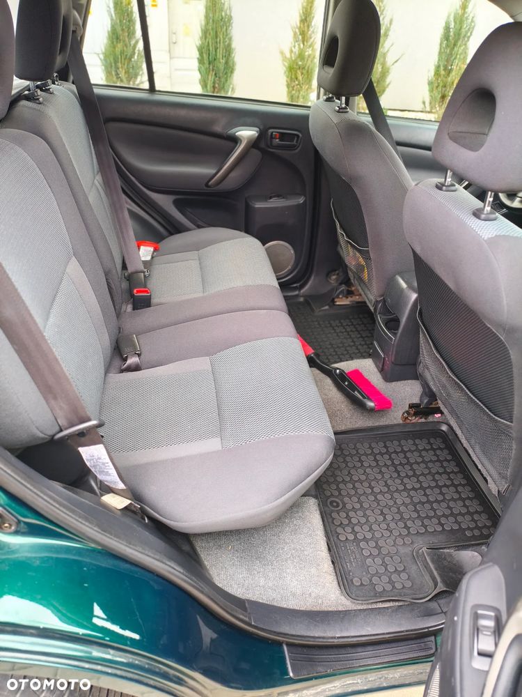 Toyota RAV4 2.0 VVT-i 4x4 - 7