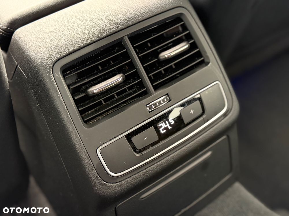 Audi A4 Avant 2.0 TDI ultra S tronic sport - 18