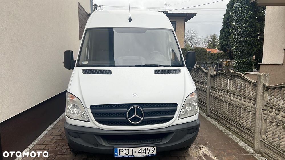 Mercedes-Benz Sprinter - 9