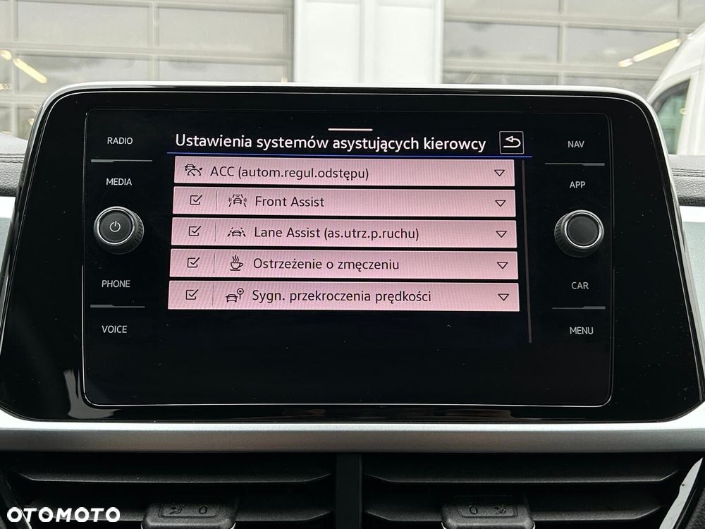 Volkswagen T-Roc 1.5 TSI Life Plus DSG - 29